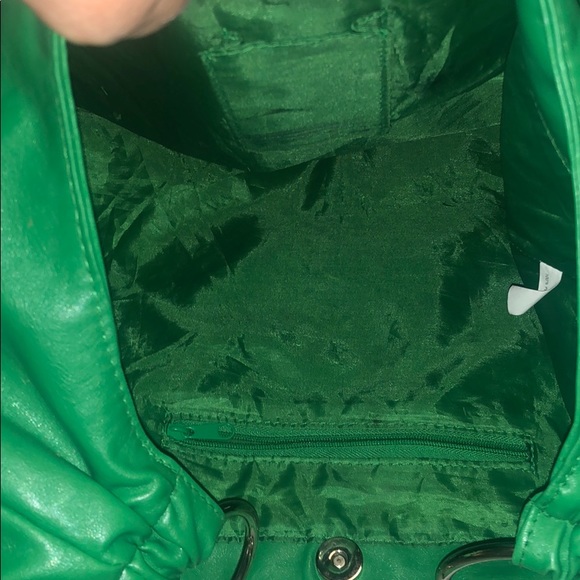 Super Cute Green Purse Handbag - Picture 3 of 3